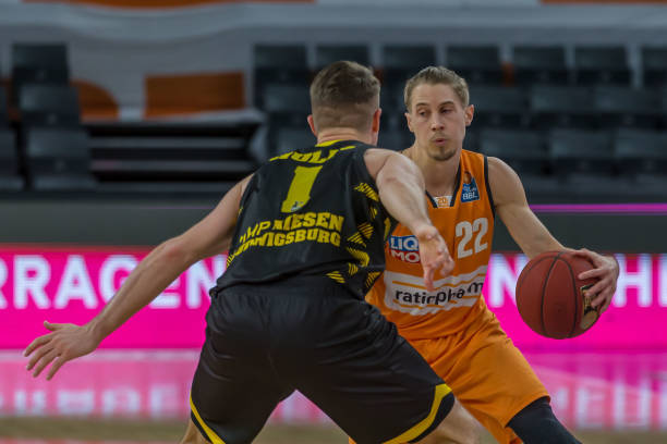 莫德里奇不 莫德里奇不