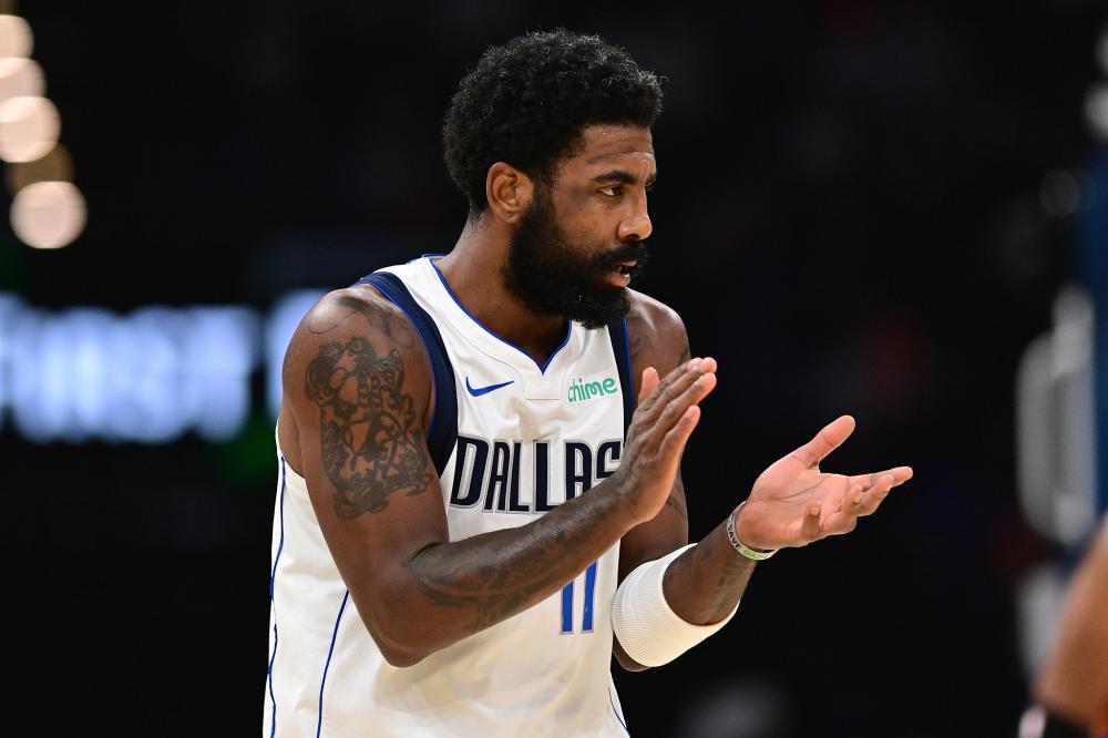 以其卓越的 以其卓越的