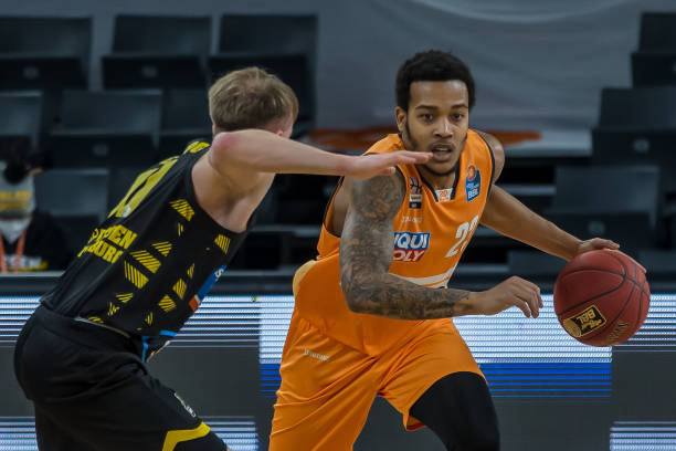 和伊万科维 和伊万科维