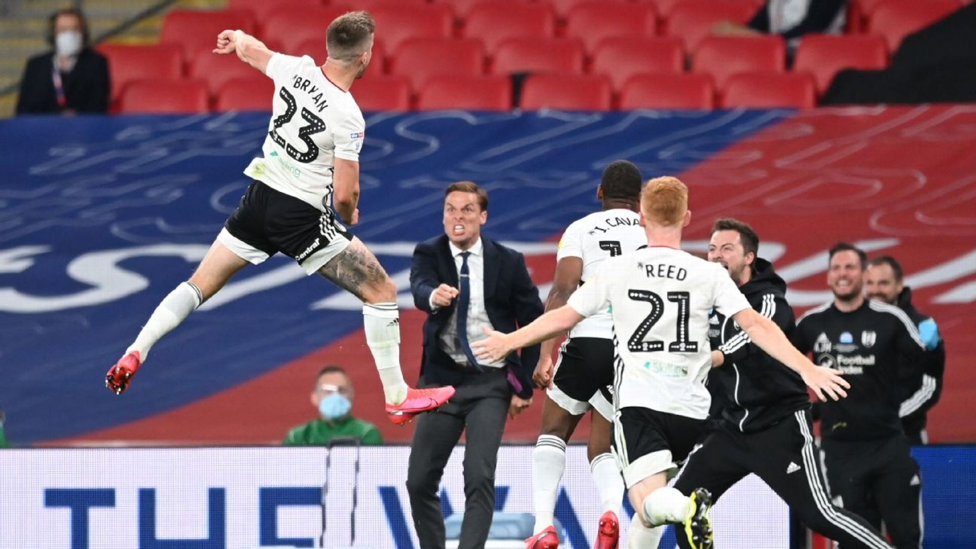 他多次在场 他多次在场